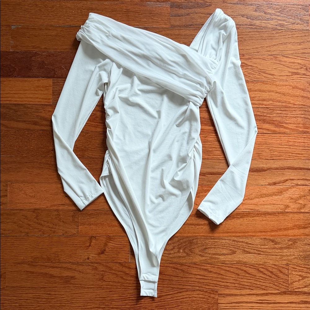 SHEIN Off-Shoulder White Bodysuit